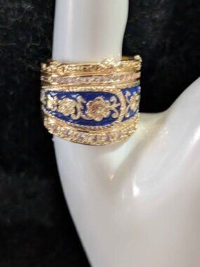 Men's ring blue enamel and gold tone sz 9